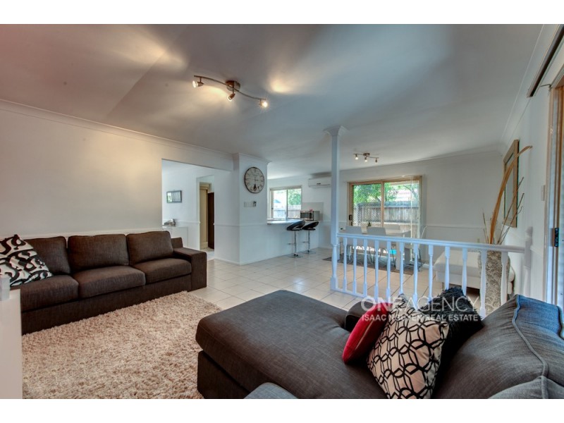 5 Noumea Place, Forest Lake QLD 4078