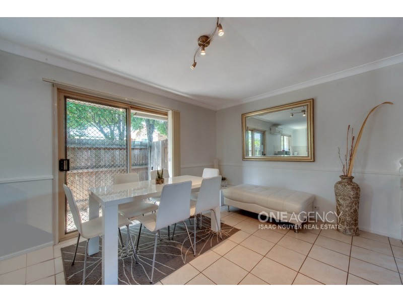 5 Noumea Place, Forest Lake QLD 4078