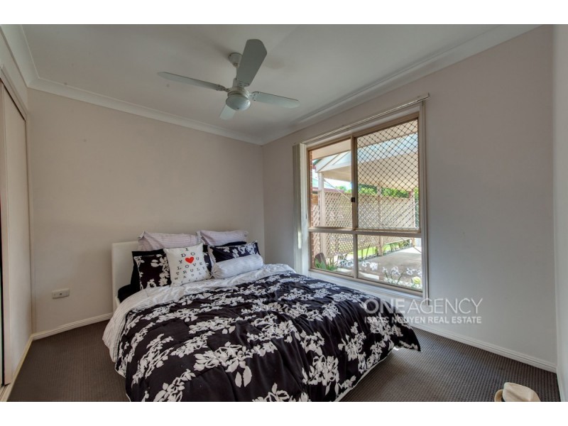 5 Noumea Place, Forest Lake QLD 4078