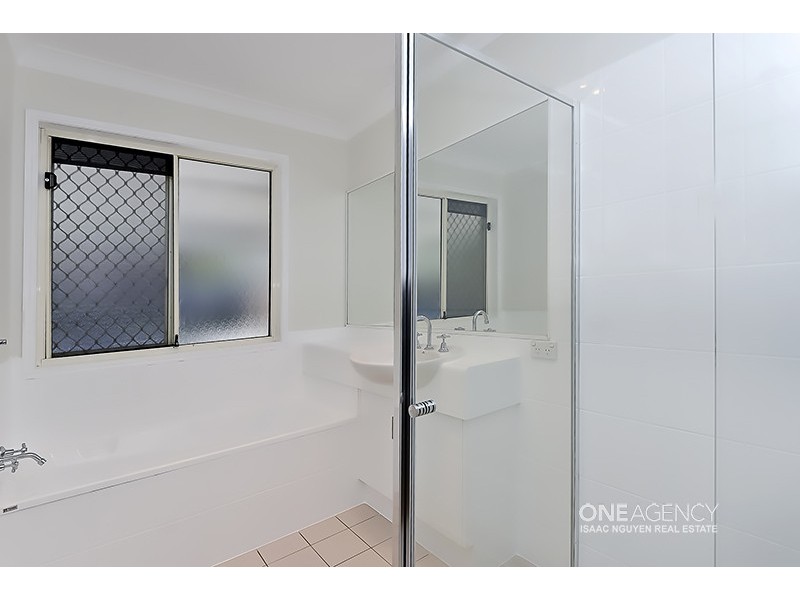38 Clarendon Circuit, Forest Lake QLD 4078