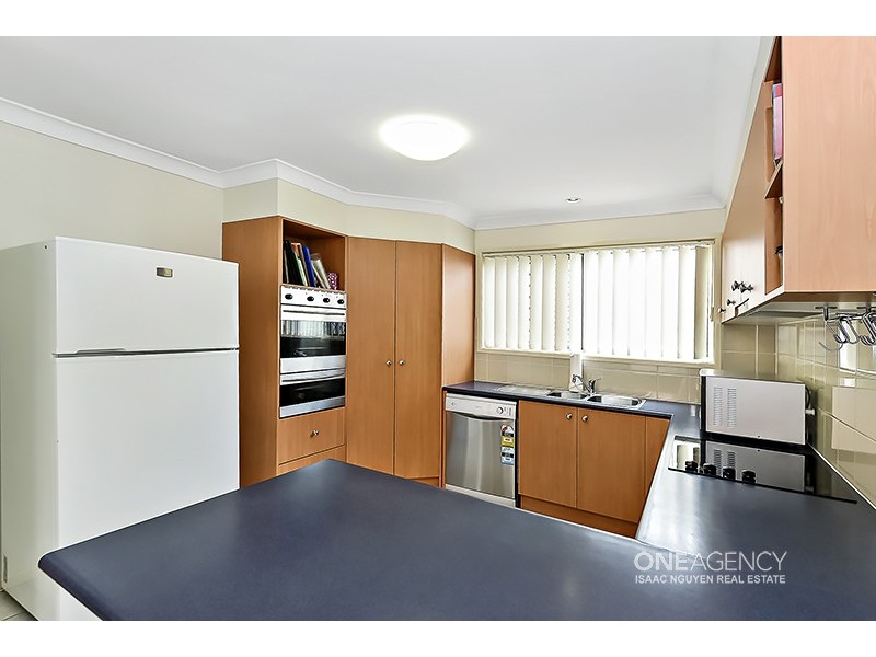 18 Mannix Place, Forest Lake QLD 4078