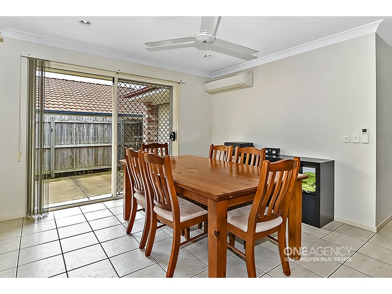 18 Mannix Place, Forest Lake QLD 4078