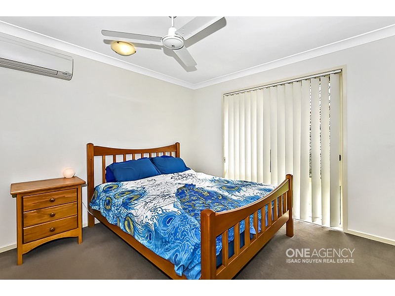 18 Mannix Place, Forest Lake QLD 4078