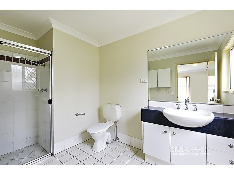 18 Mannix Place, Forest Lake QLD 4078