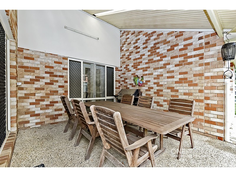 18 Mannix Place, Forest Lake QLD 4078