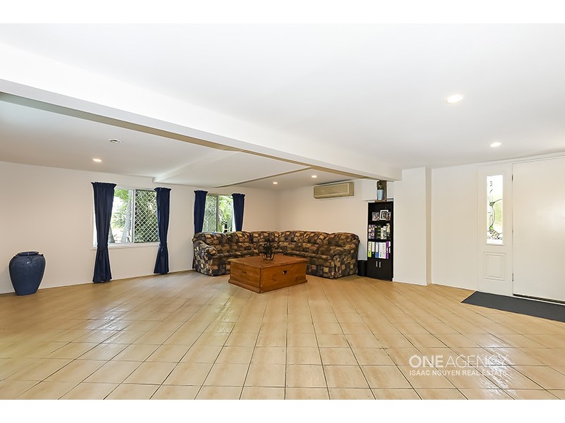 5 Glenala Rd, Durack QLD 4077