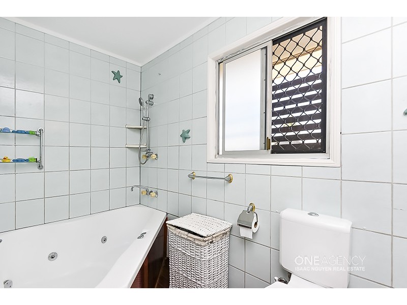 5 Glenala Rd, Durack QLD 4077