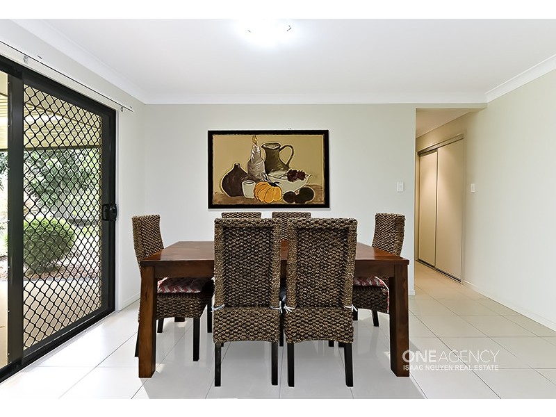 4 Sunny St, Doolandella QLD 4077