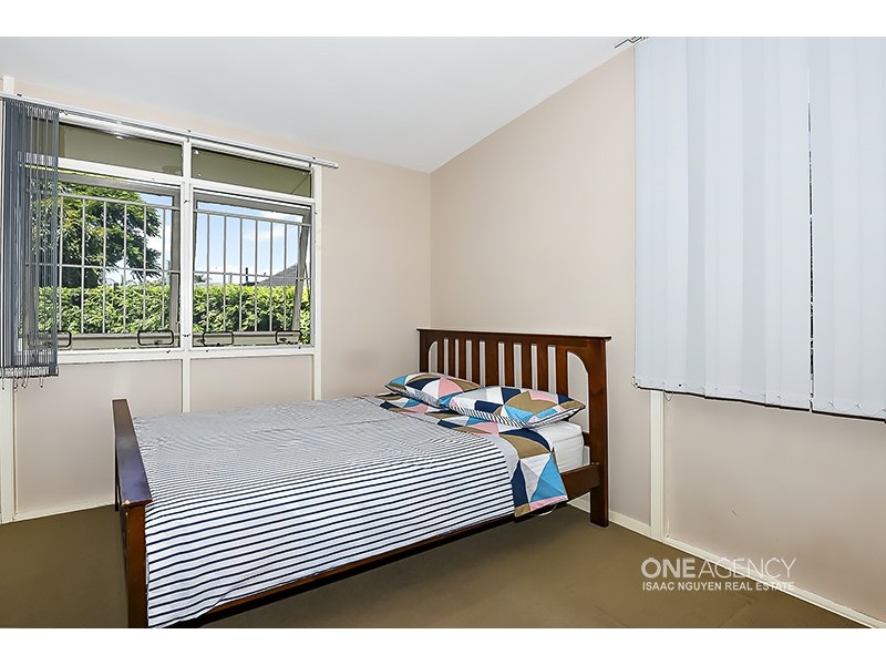 17 Medora St, Durack QLD 4077