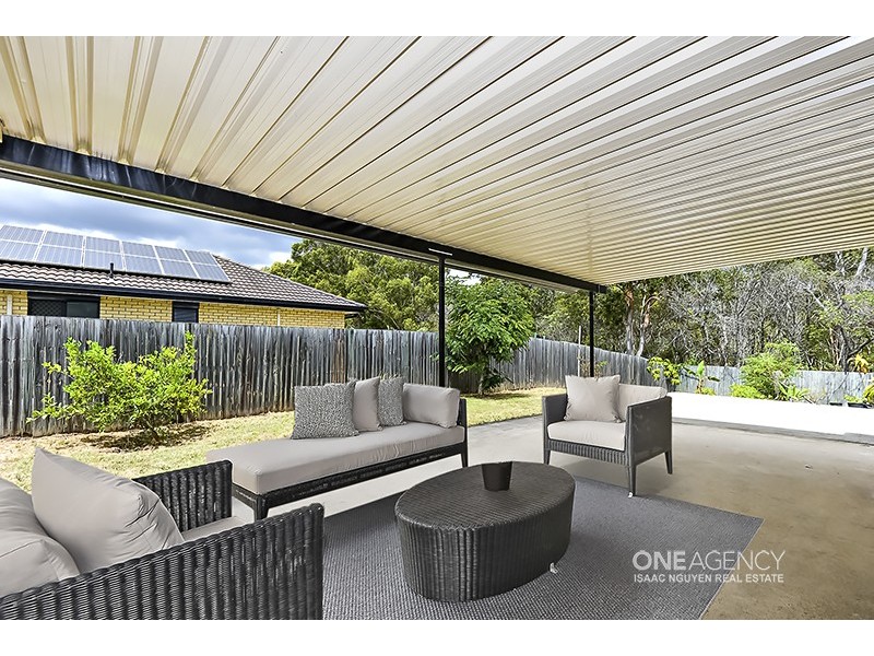 3 Lake Cootharaba Pl, Logan Reserve QLD 4133