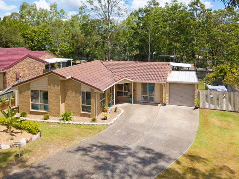 18 Pringle Pl, Forest Lake QLD 4078