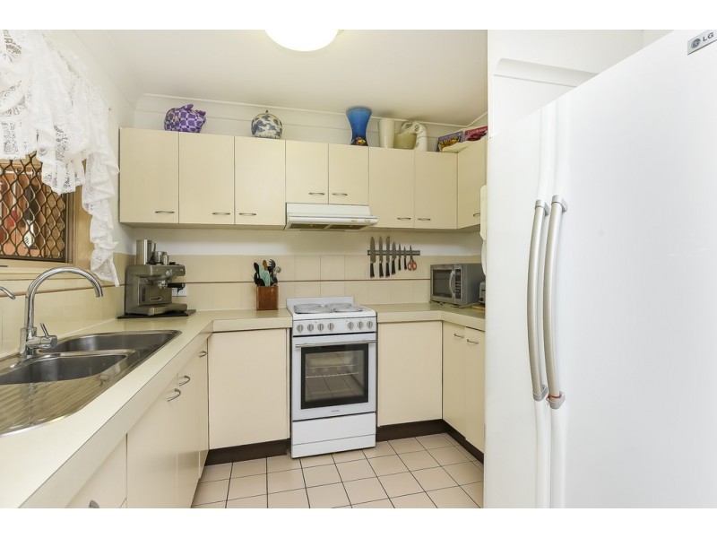 18 Pringle Pl, Forest Lake QLD 4078