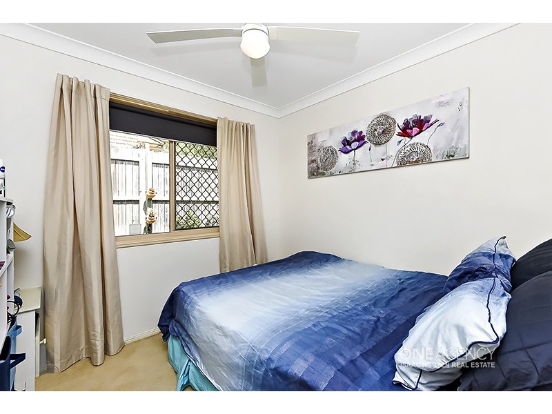 18 Pringle Pl, Forest Lake QLD 4078