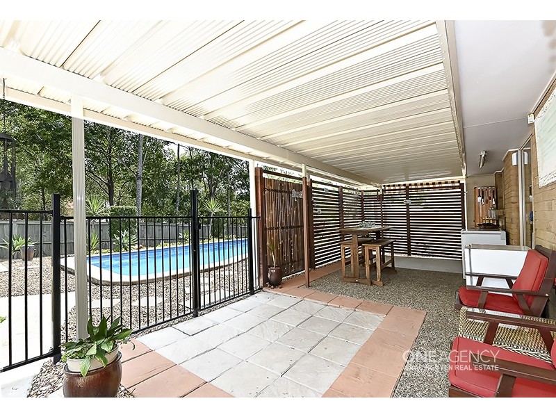 18 Pringle Pl, Forest Lake QLD 4078