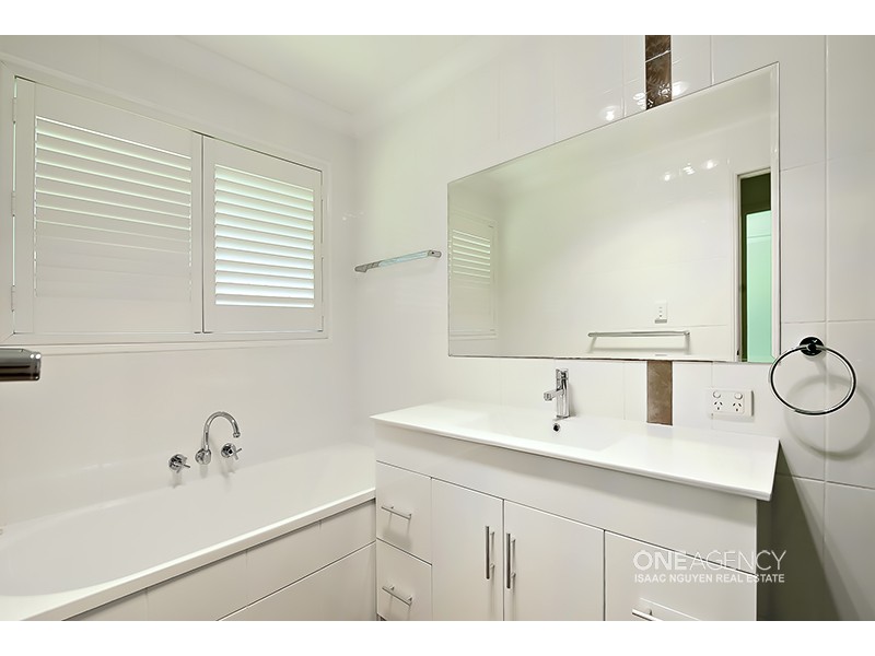 62 Pacific Pde, Forest Lake QLD 4078