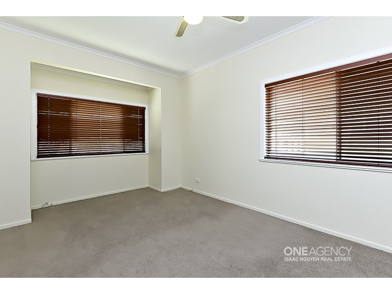 29 Lockerbie Street, Kangaroo Point QLD 4169
