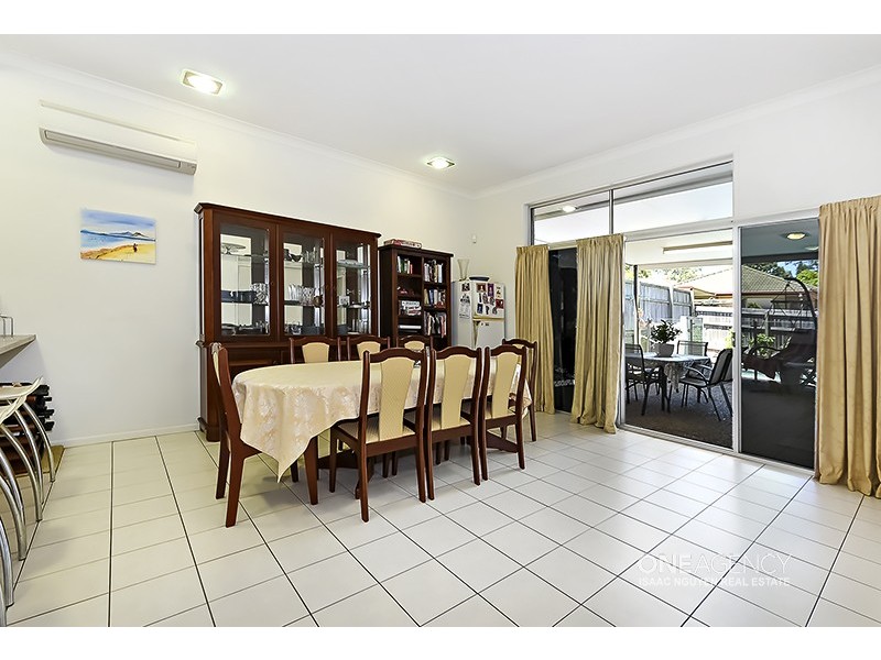 14 Lavender St, Springfield Lakes QLD 4300