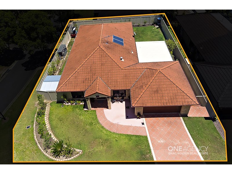 18 Dandenong St, Forest Lake QLD 4078