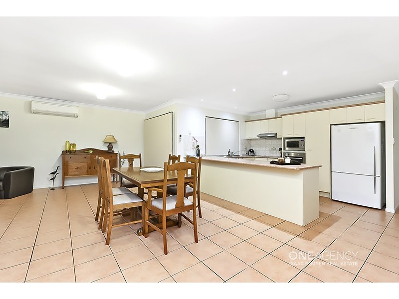 20 Glasshouse Cr, Forest Lake QLD 4078