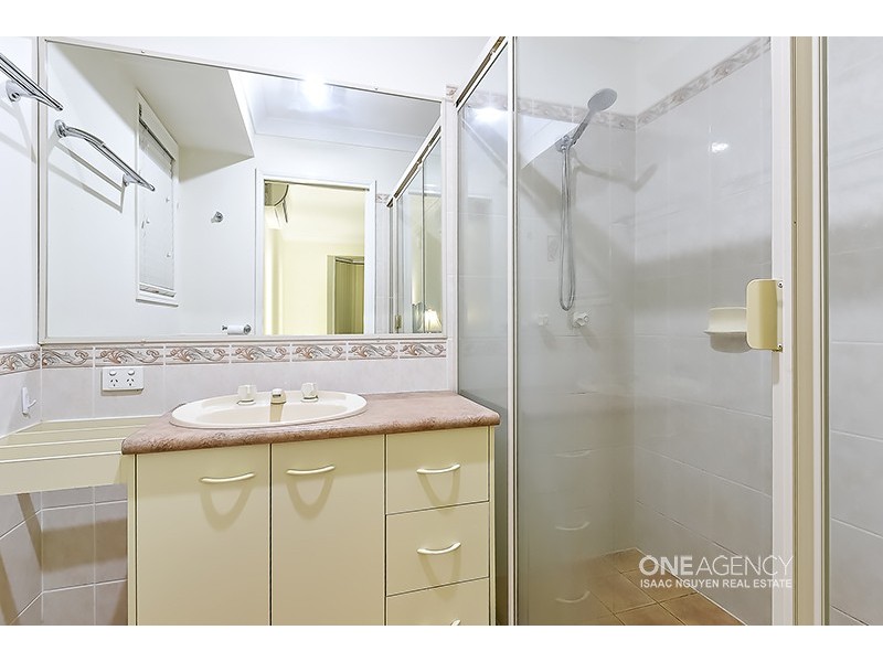 20 Glasshouse Cr, Forest Lake QLD 4078