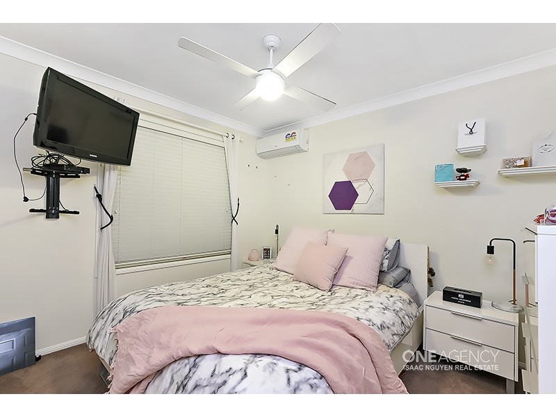 20 Glasshouse Cr, Forest Lake QLD 4078