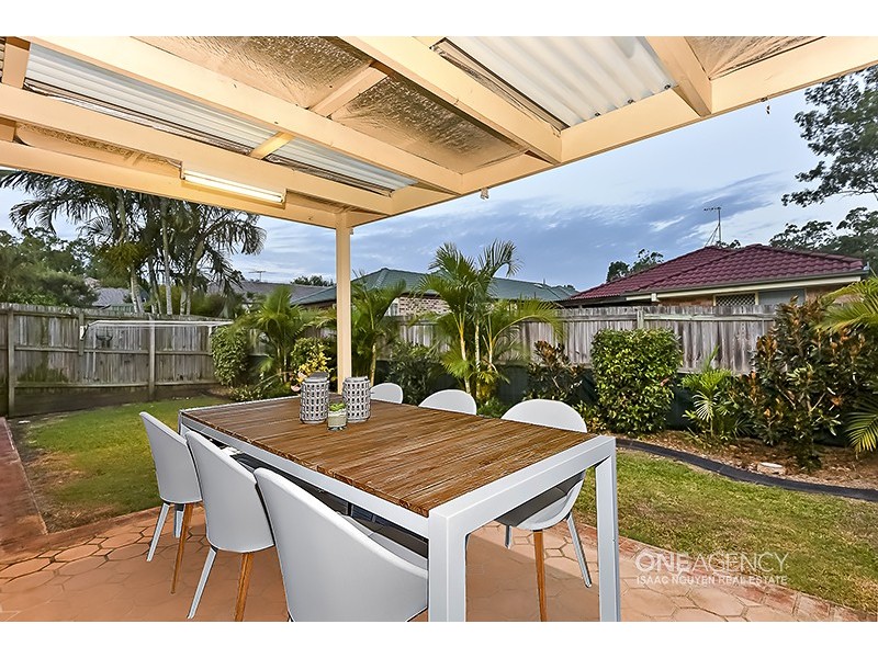 20 Glasshouse Cr, Forest Lake QLD 4078