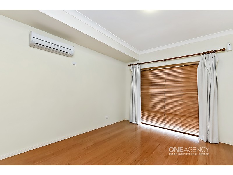 20 Montserrat Place, Forest Lake QLD 4078