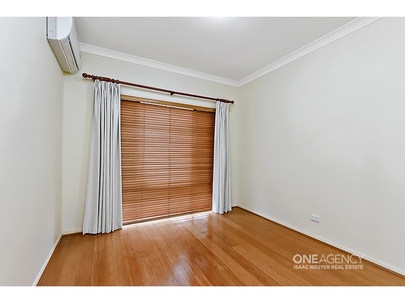 20 Montserrat Place, Forest Lake QLD 4078