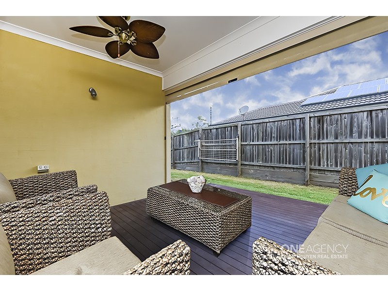 14 Messara Cct, Durack QLD 4077