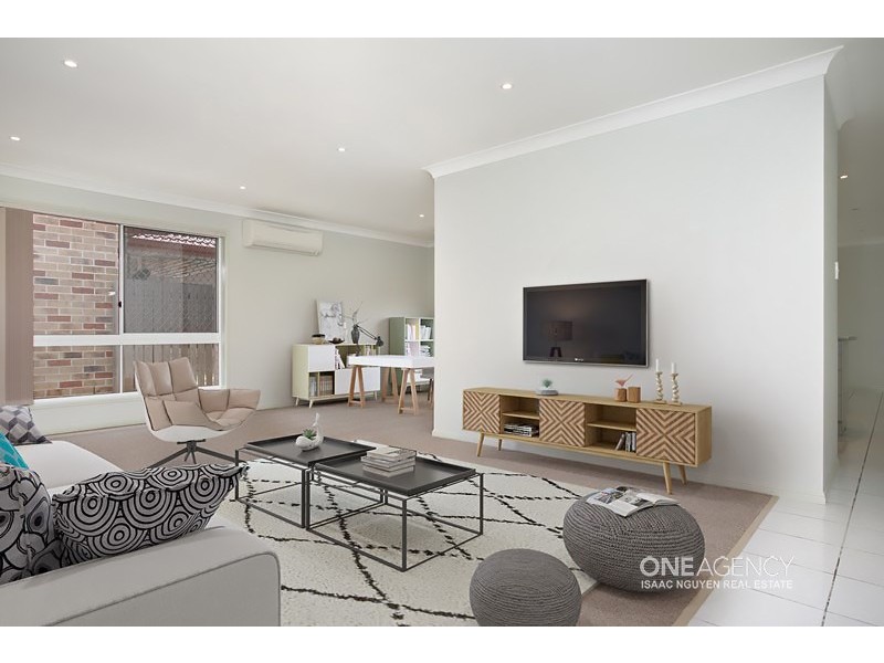 37 Dampier Cres, Forest Lake QLD 4078