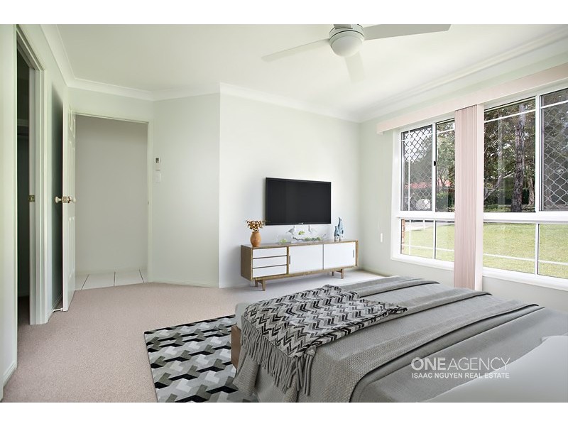 37 Dampier Cres, Forest Lake QLD 4078