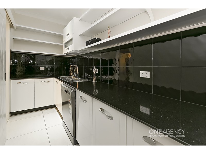 24 Hanley Place, Doolandella QLD 4077