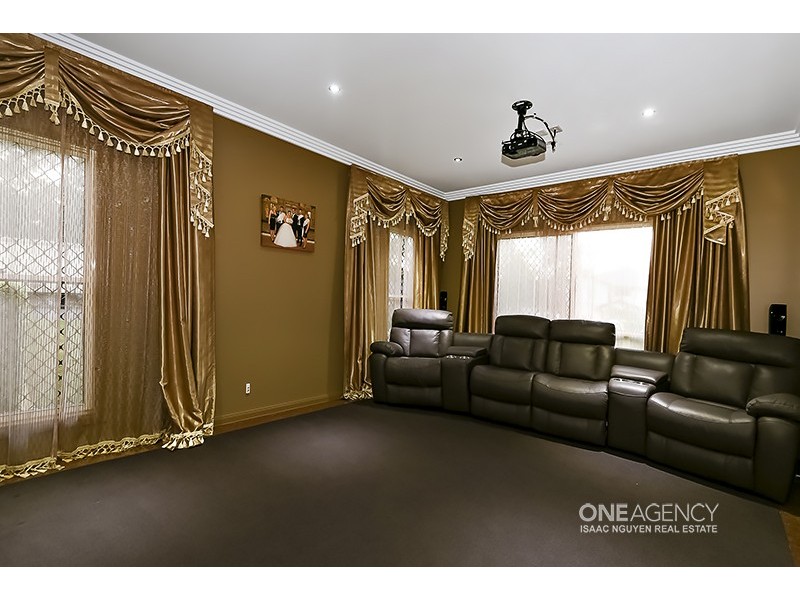 24 Hanley Place, Doolandella QLD 4077