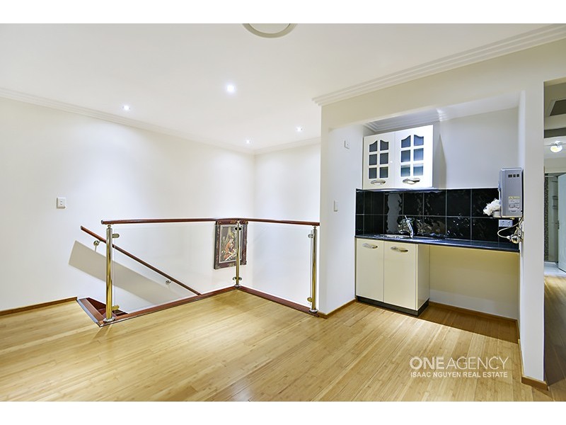 24 Hanley Place, Doolandella QLD 4077