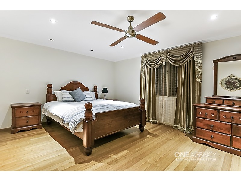 24 Hanley Place, Doolandella QLD 4077