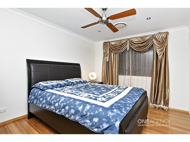 24 Hanley Place, Doolandella QLD 4077