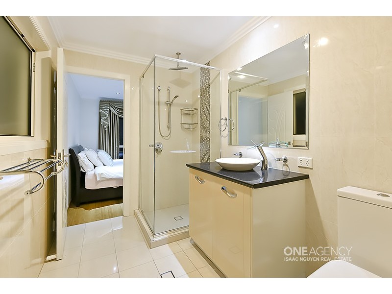 24 Hanley Place, Doolandella QLD 4077