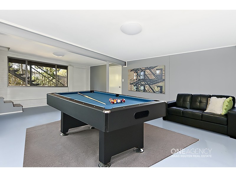 299 Blunder Rd, Durack QLD 4077