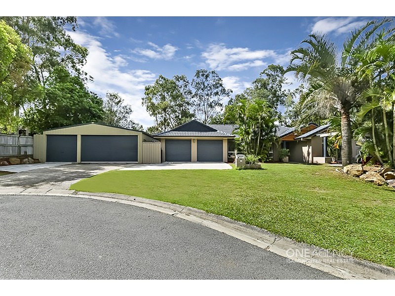 23 Stuart Pl, Forest Lake QLD 4078
