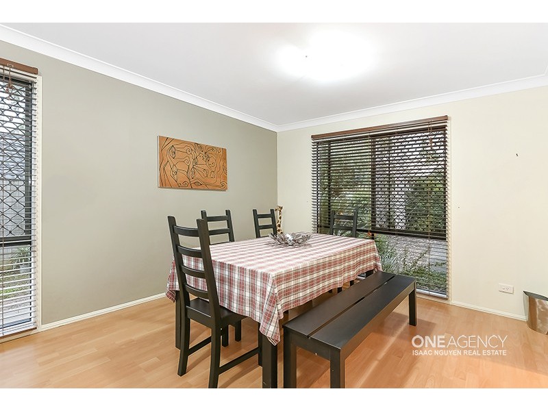37 Cascade Dr, Forest Lake QLD 4078