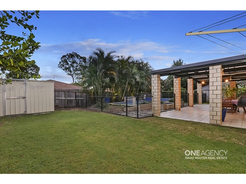 37 Cascade Dr, Forest Lake QLD 4078