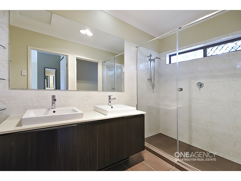 14 Messara Circuit, Durack QLD 4077