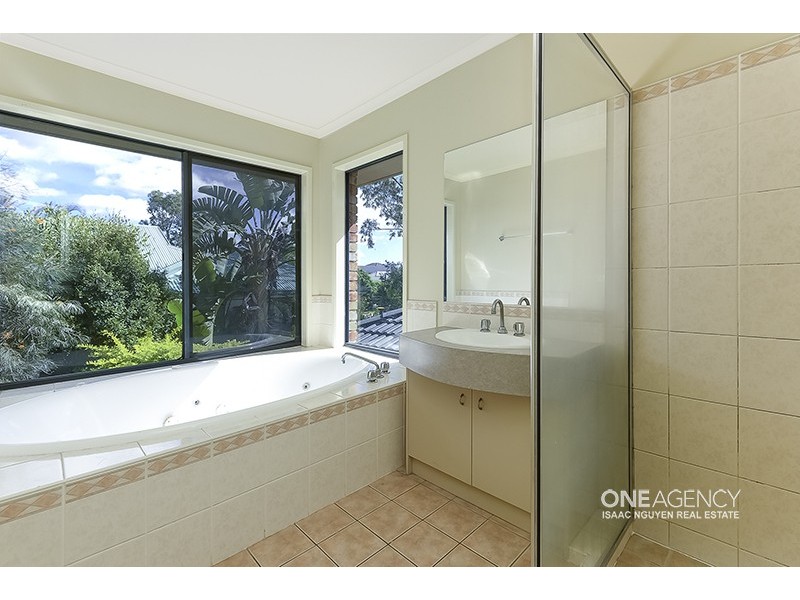 9 Abbotsford Place, Forest Lake QLD 4078