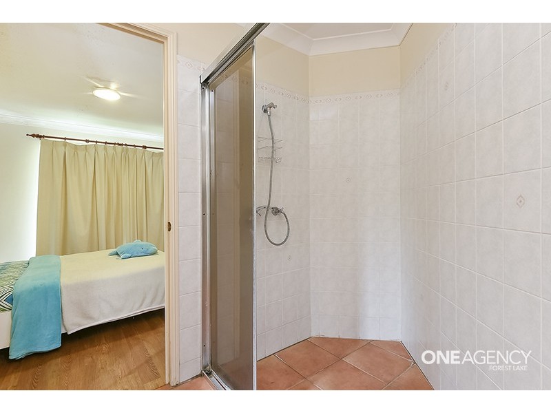 122 Laricina Circuit, Forest Lake QLD 4078