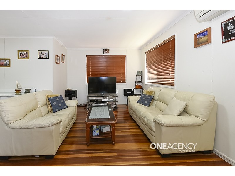 8 Doreen Cres, Ellen Grove QLD 4078