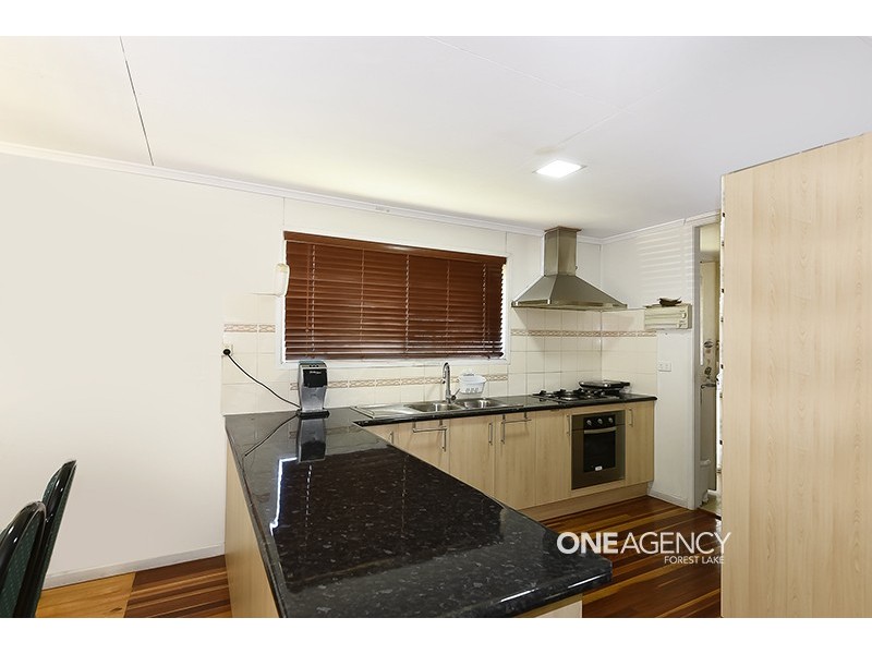 8 Doreen Cres, Ellen Grove QLD 4078