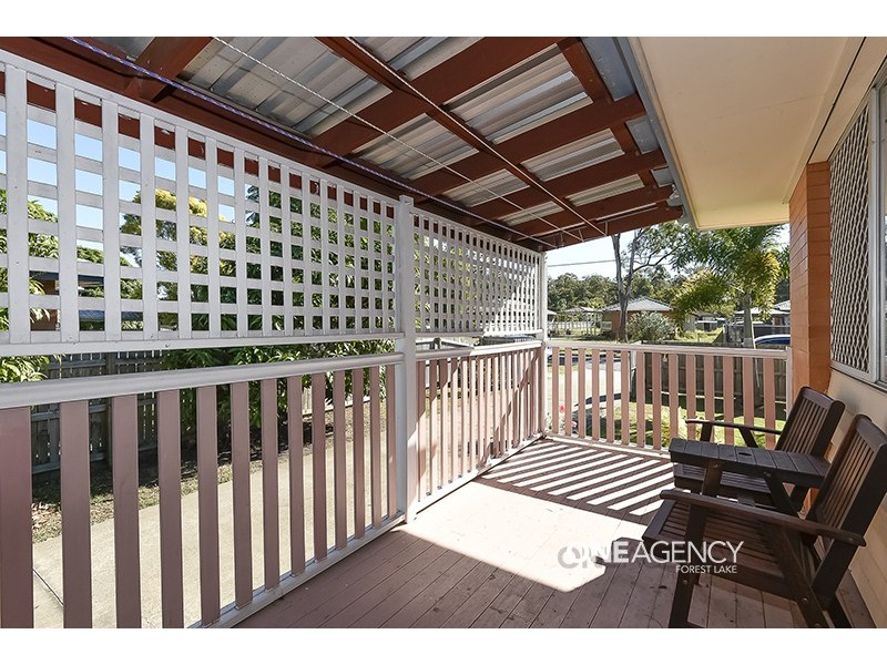 8 Doreen Cres, Ellen Grove QLD 4078