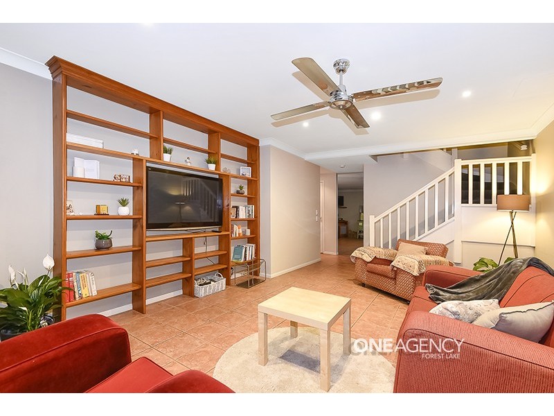 9 Kurrajong St, Durack QLD 4077