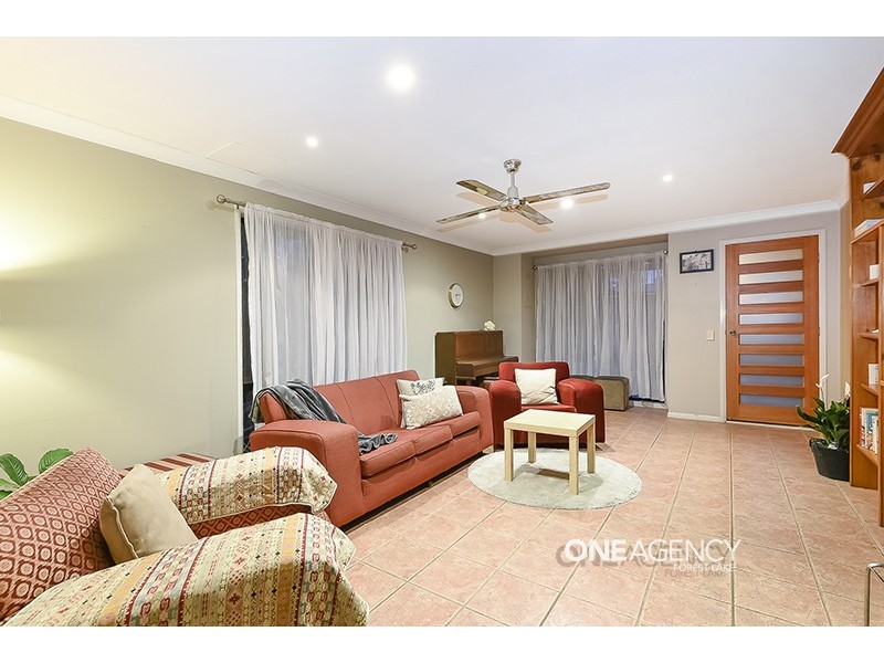 9 Kurrajong St, Durack QLD 4077