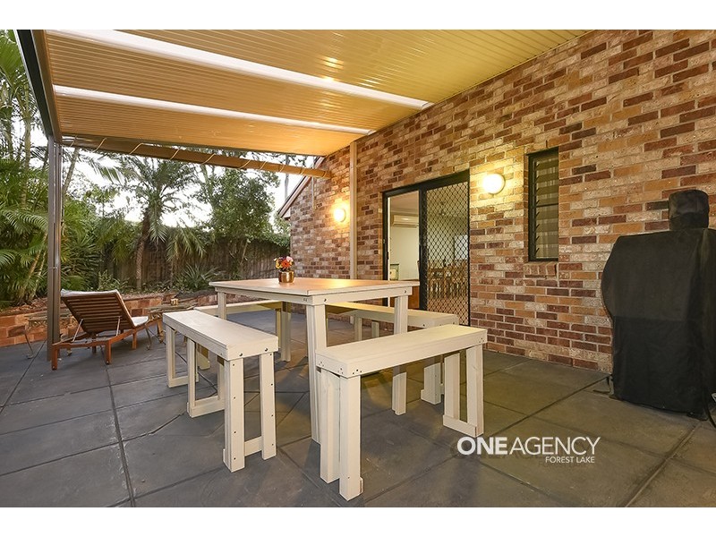 9 Kurrajong St, Durack QLD 4077